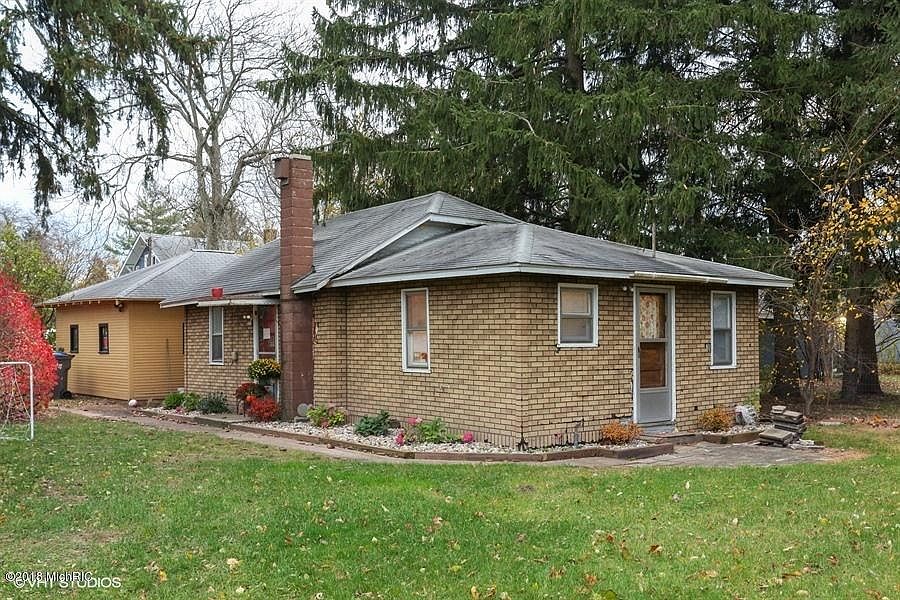 1st image of 318 S Whittaker St
