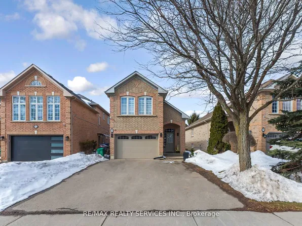 50 Sunny Glen Cres, Brampton, ON L7A 2C6