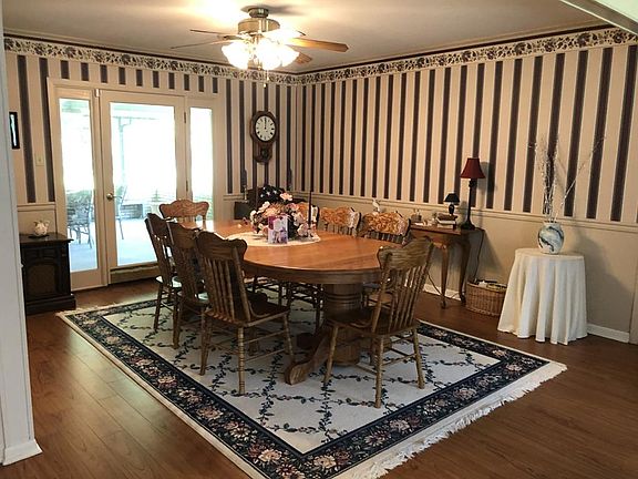 2nd image of 205 Katherine Dr