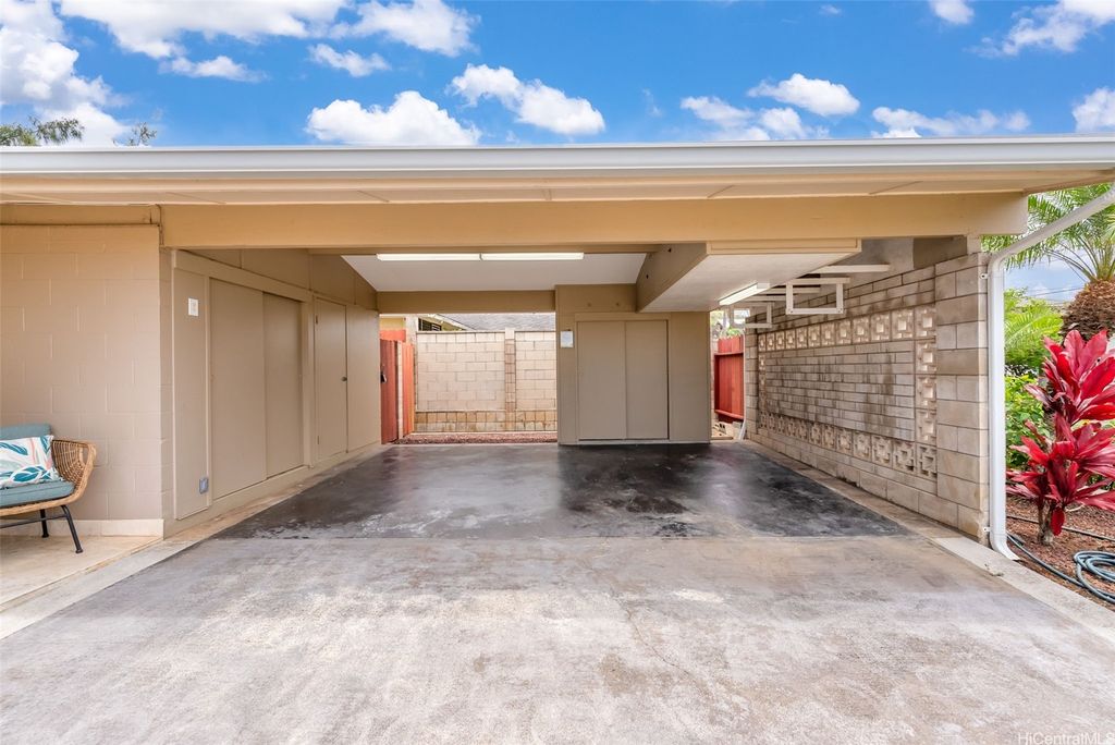 1494 Kina St, Kailua, HI - View 2