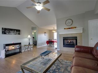 139 E Rob St, Farmington, AR 72730