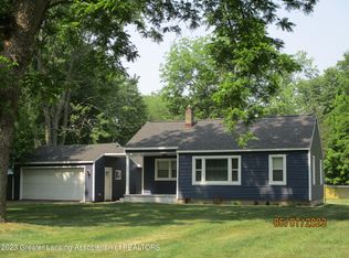 6420 Rosedale Rd, Lansing, MI 48911