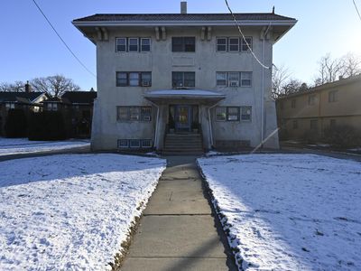 4000 University Ave APT 4, Des Moines, IA, 50311