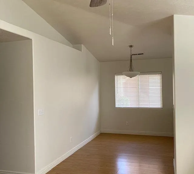444 Sunland Dr — Photo 7