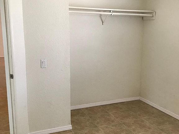master bed room