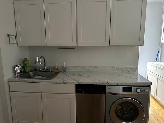 Rented by Premier One Realty LLC | media 6