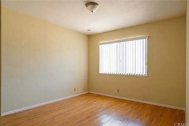 10912 Moreno Ave — Photo 32