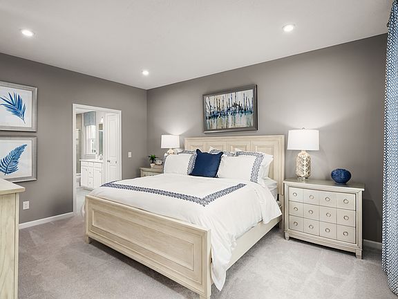 Aviano w Finished basement