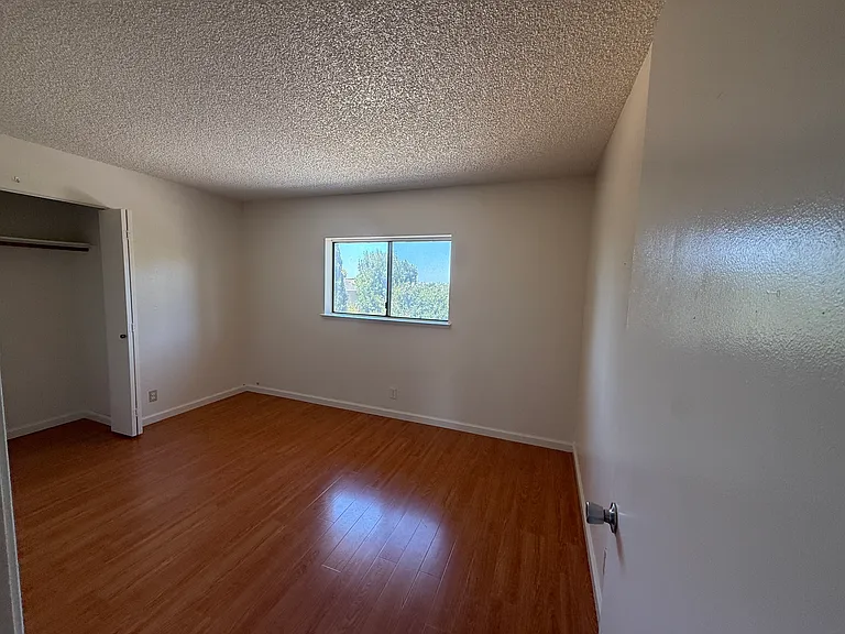 Mendocino Dr — Photo 5