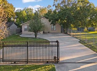 9506 E Avenue I, Houston, TX 77012