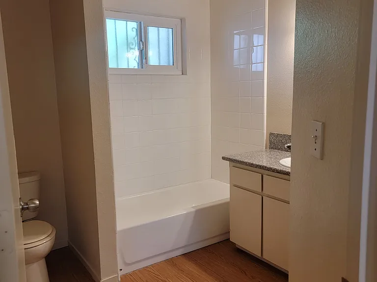 3391 E Fairmont Ave #A — Photo 5