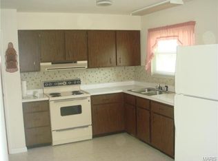 322 Hawthorne Dr, Union, MO 63084