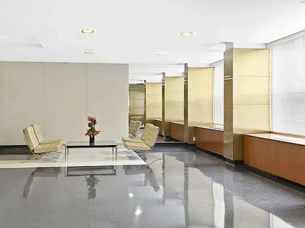 305 East 24th Street image 8 of 10