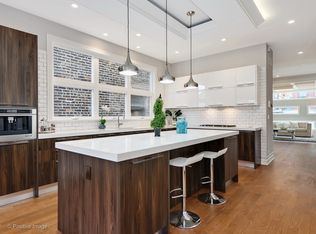 1448 W Chestnut St, Chicago, IL 60622