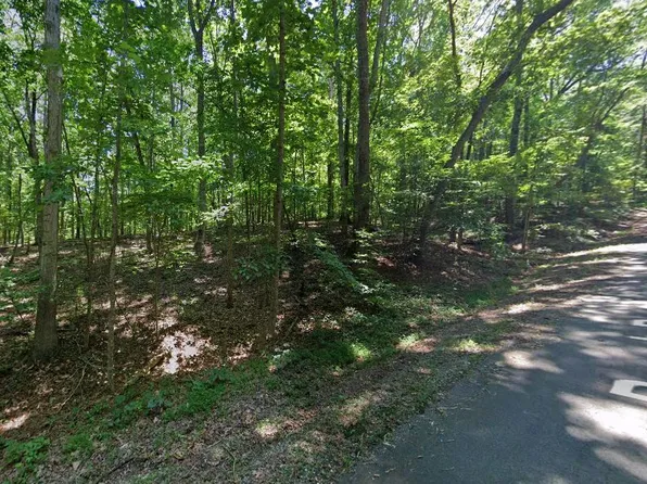 323 Beech Dr, Westminster, SC 29693