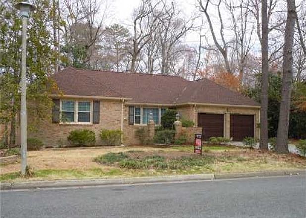 1st image of 932 Etna Dr