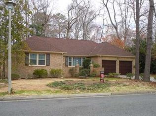 932 Etna Dr, Newport News, VA 23608
