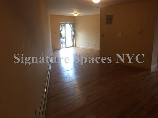 Rented by Signature Spaces NYC Corp | media 13