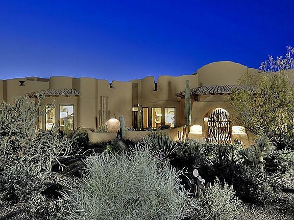 3rd image of 8300 E Dixileta Dr #201