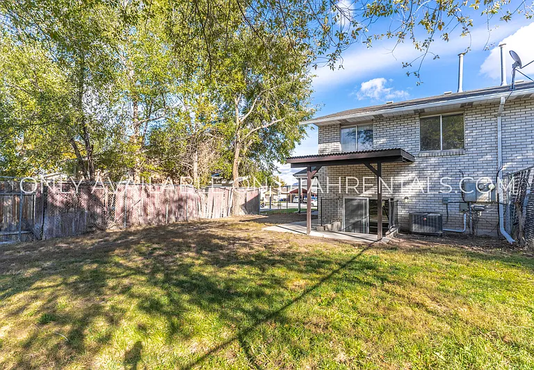 4420 S Dean Cir #B — Photo 18