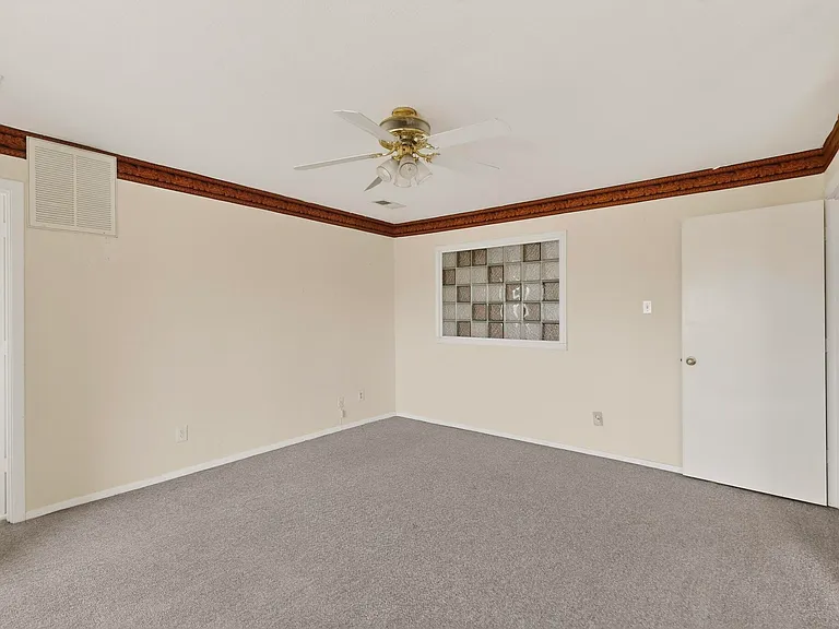 1025 Turtle Lake Blvd #111 — Photo 2