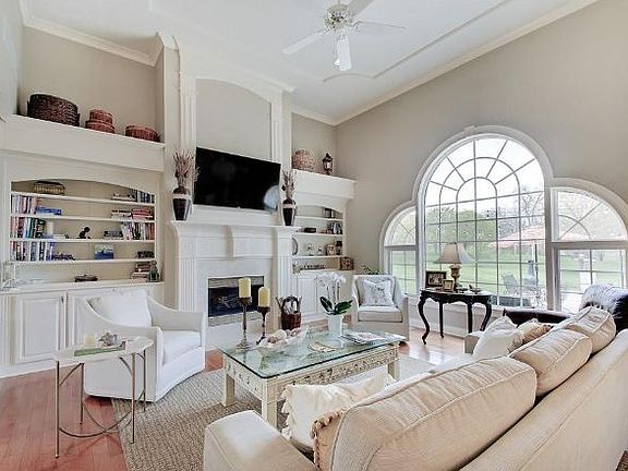 5th image of 10609 Reel Creek Ln