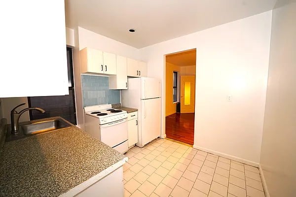 Rented by Corcoran | media 26