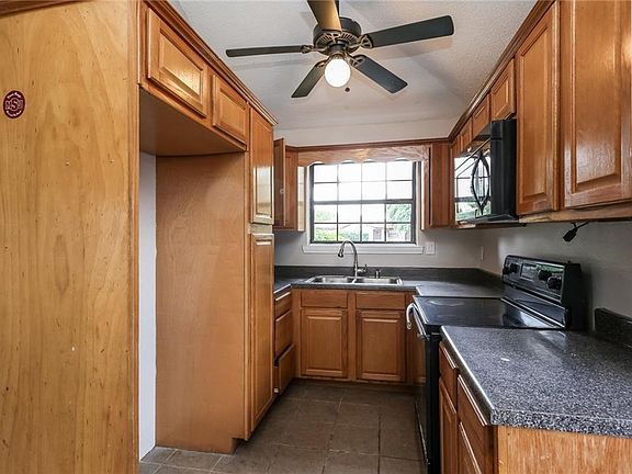 2nd image of 1540 Hunterwood Dr