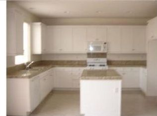 4625 Cove St, Hemet, CA 92545
