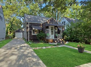 18711 Dalby St, Livonia, MI 48240