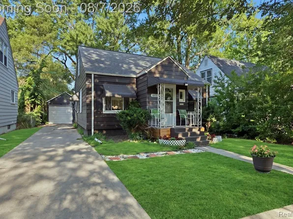 18711 Dalby St, Livonia, MI 48240