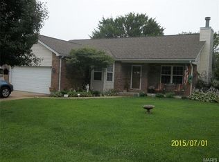 555 Oli Ali Dr, Festus, MO 63028