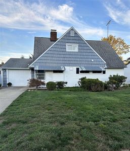 31 Cable Lane, Hicksville, NY, 11801