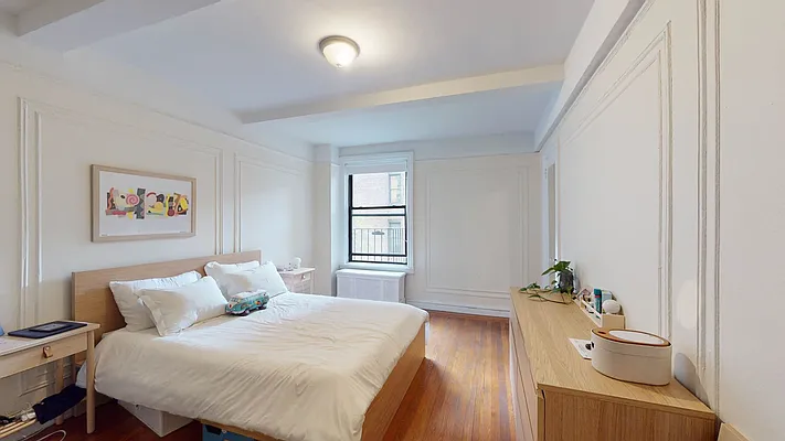 Rented by Bond New York | media 19