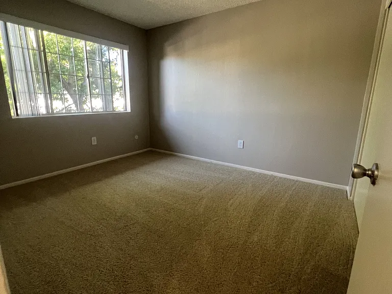 Cross Roads Apartment Homes — Photo 17