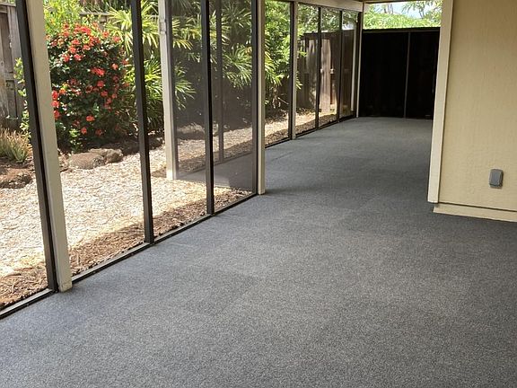 Awesome screened lanai, 40 x 10 ft