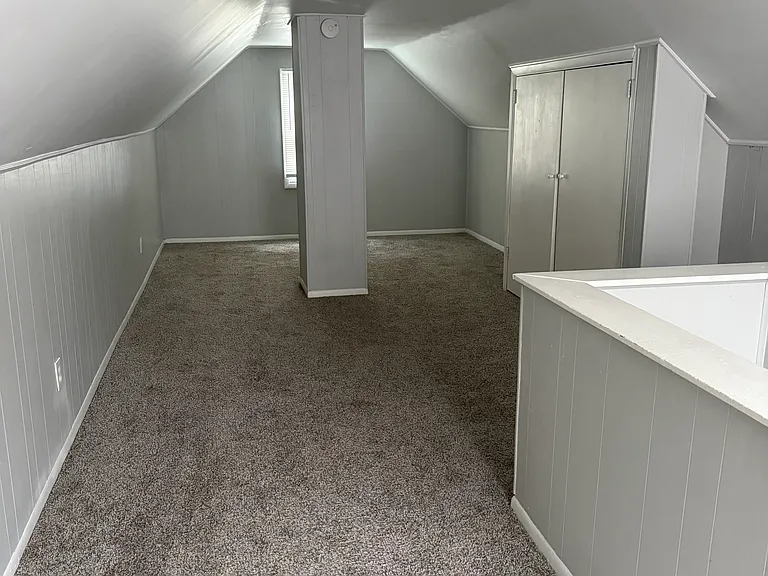 834 Sarcee Ave — Photo 9