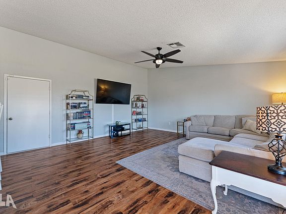 5th image of 6248 E 42nd Ln