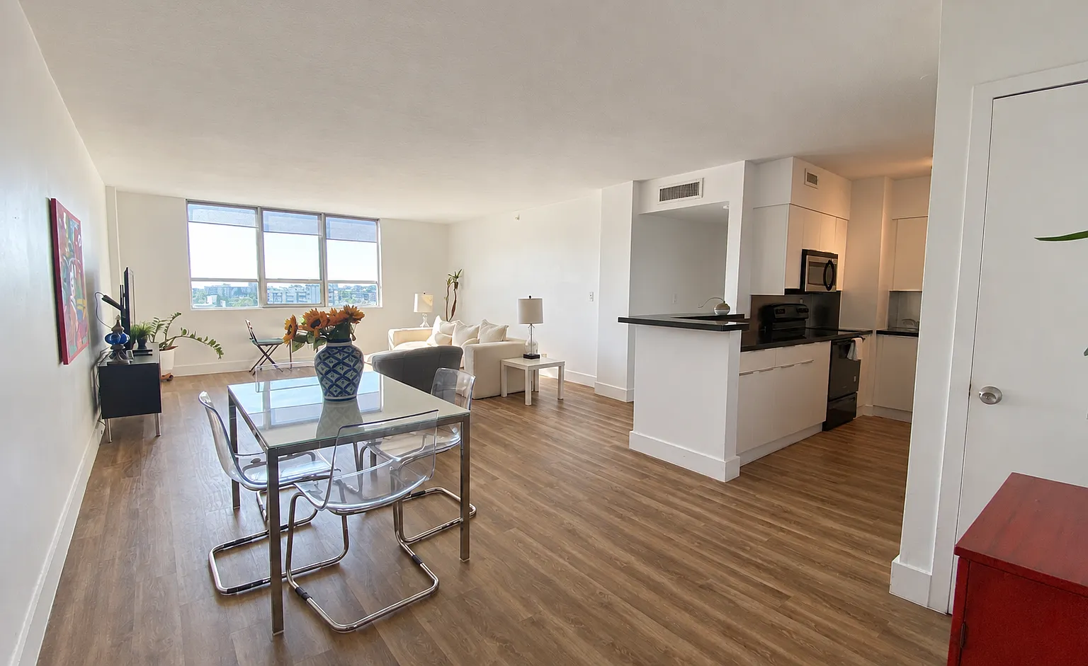 1 bed, 953 sqft, $3,400 — Photo 1