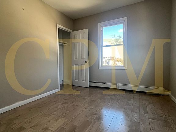 4th image of 180 Greylock Pkwy #180