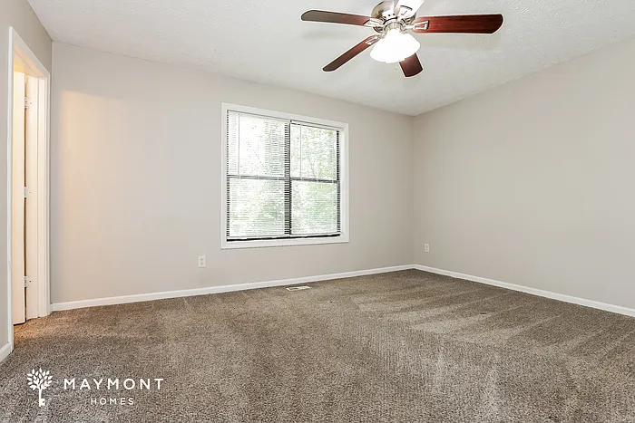 7660 Mountain Creek Way — Photo 9
