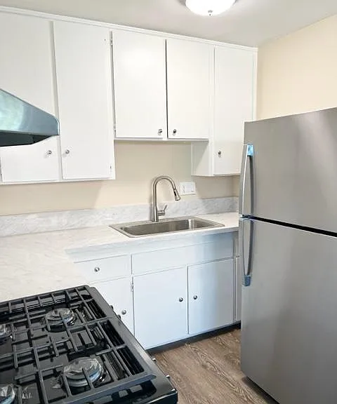 2710 Lincoln Ct #4 — Photo 2