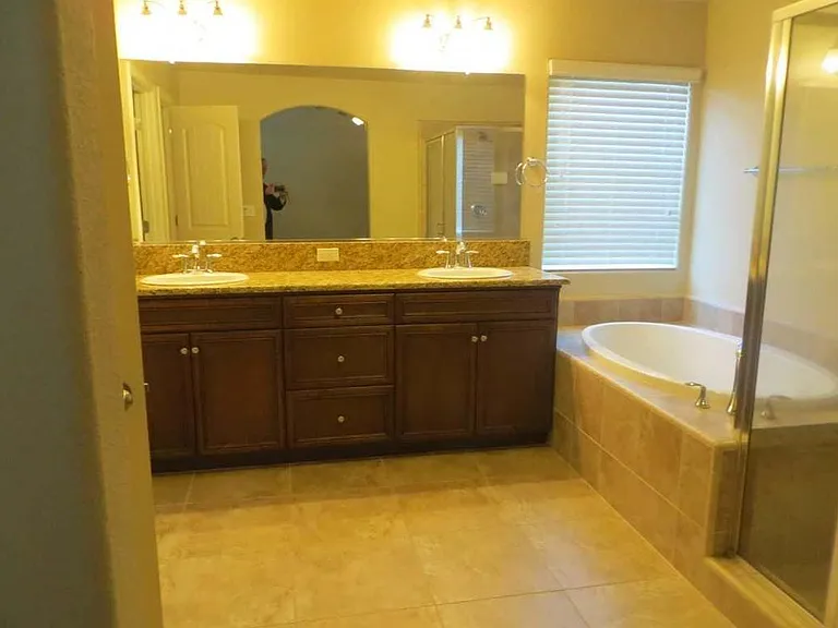 5367 N Madelyn Ave — Photo 9