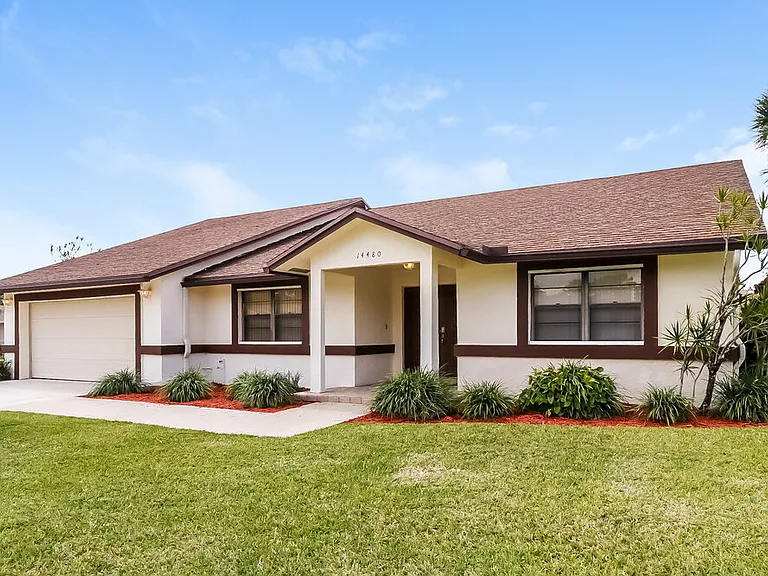 14480 Stirrup Ln — Photo 2