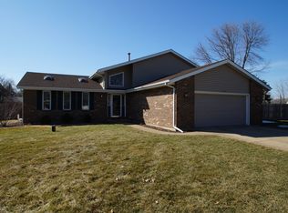 15982 S George Ct, Plainfield, IL 60586