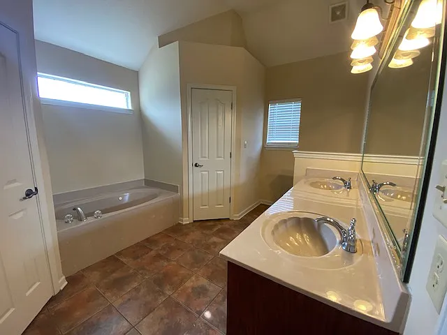 6098 Ravenwood Lake Dr E — Photo 20