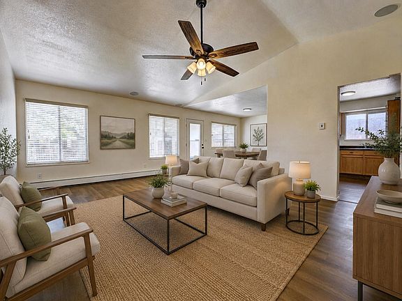 3rd image of 405 Wood Duck Dr