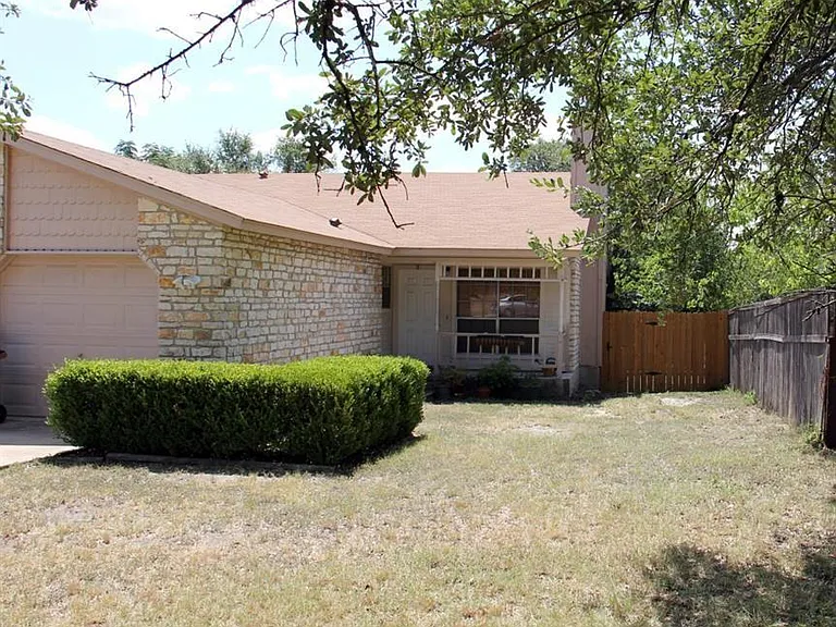11611 Rustic Rock Dr #B — Photo 1