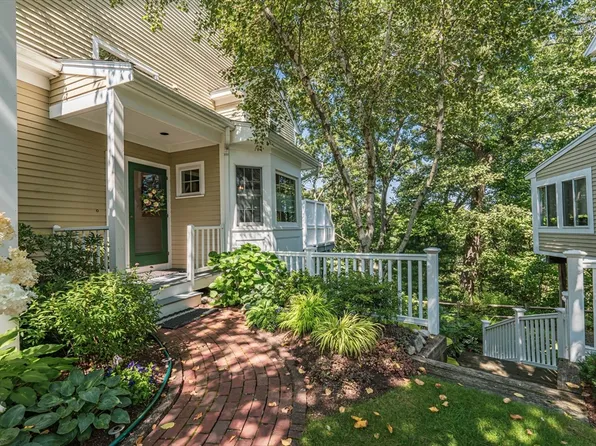 8 Parker Ridge Way Unit 8, Newburyport, MA 01950