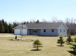 E4885 Church Rd, Kewaunee, WI 54216